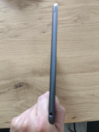 iPad 7 generación averiado - Modelo A2197 - 32 gb