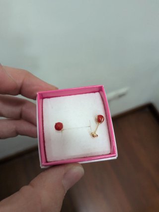 Pendientes Bolas Coral Oro 18k Rosca 4 garras