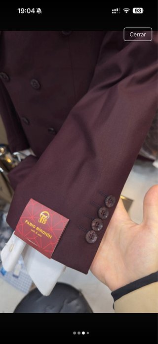 Traje de hombre granate