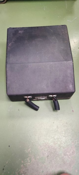 Máquina de escribir Olivetti studio 46