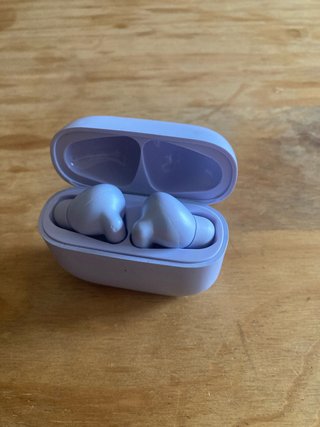Auriculares inalámbricos morados