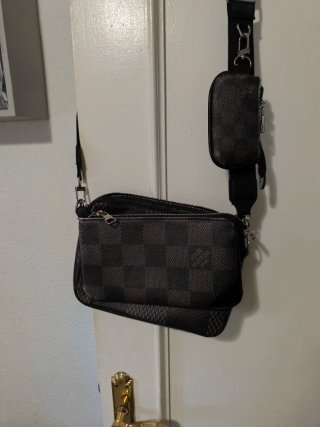 Bandolera negra y gris