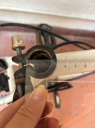 Bicicleta de montaña blanca KX