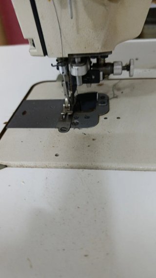 Máquina de coser JUKI DLM-5200N