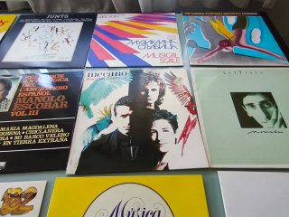 Colección Discos de Vinilo (Mecano, Battiato, etc.