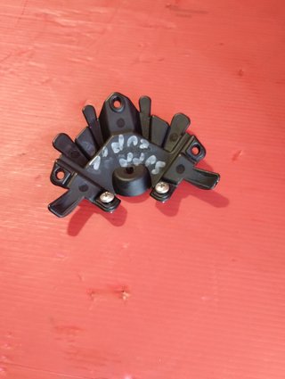 SUPPORTO CUPOLINO PARABREZZA PLEXI HUSQVARNA SM