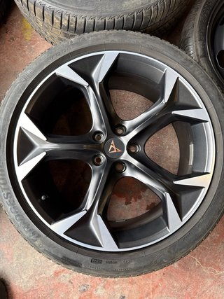 Llantas R19 Cupra 245/40/R19 94W
