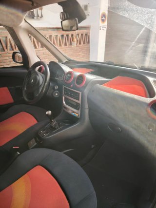 Peugeot 1007 2006