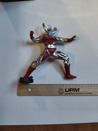 Ultraman Goukai Figura Bandai Banpresto