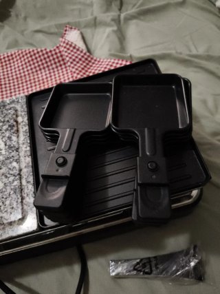 Plancha Eléctrica con Piedra y Accesorios