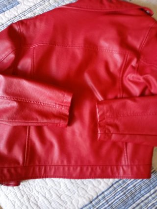 Cazadora efecto piel roja Talla M