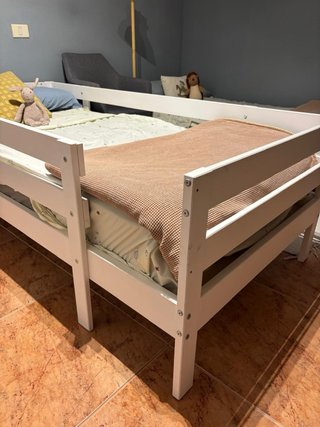 Cama infantil con barreras 90x200