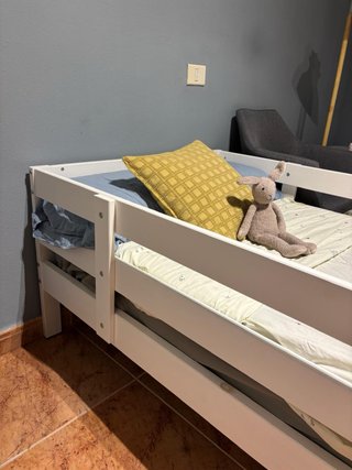 Cama infantil con barreras 90x200