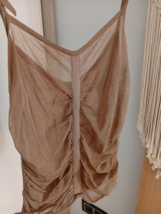 Blusa beige fruncida