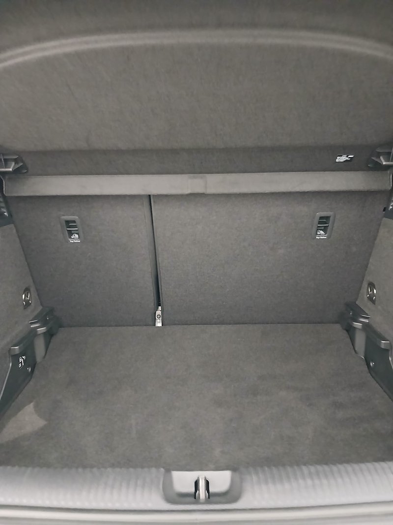 Audi Q2 2025, foto 11