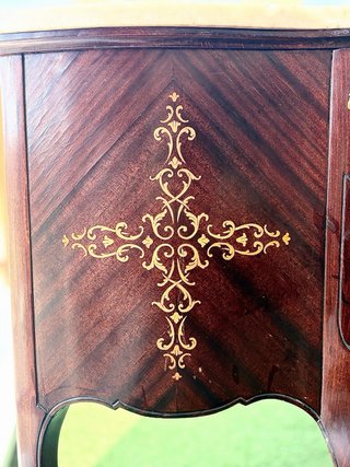 Cómoda Luis XV Mármol y Madera