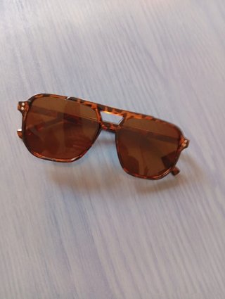 Gafas de sol aviador marrones