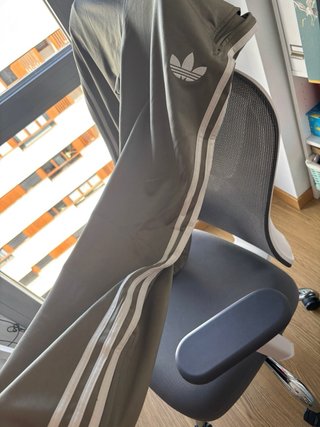 Pantalón Adidas