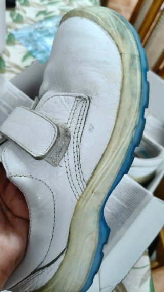 Zapatos de seguridad blancos y azules