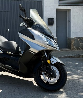 Kymco Super Dink 125cc Plata/Negra