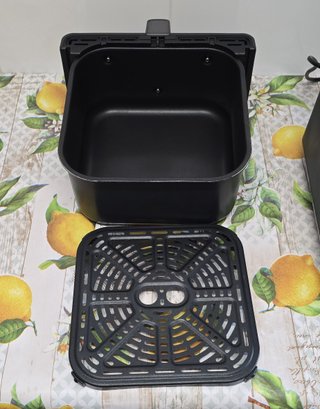Cosori Freidora de Aire Negra 6.4L