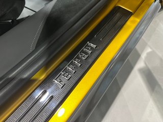 Ferrari SF90 SPIDER 2021