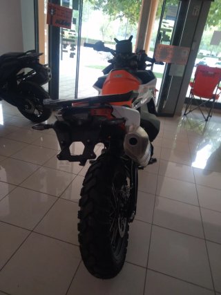 KTM 890 Adventure R Naranja/Blanca