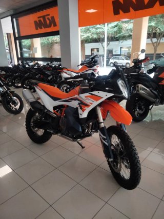 KTM 890 Adventure R Naranja/Blanca