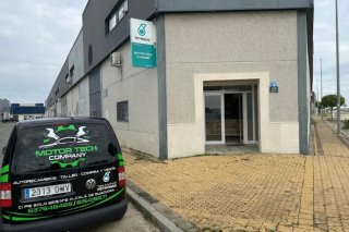 Alquiler taller, tienda recambio y compraventa v.o