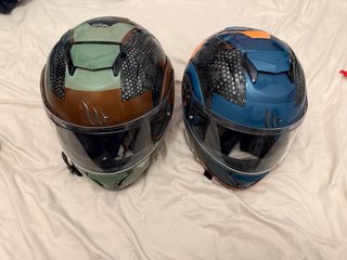 Casco de moto HELMET