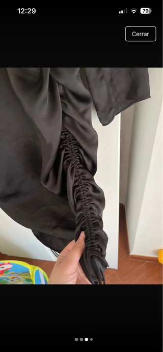 Vestido negro Zara cruzado drapeado