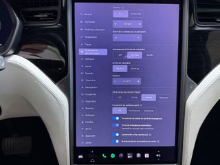 Tesla Model X Gran Autonomia Raven 4WD