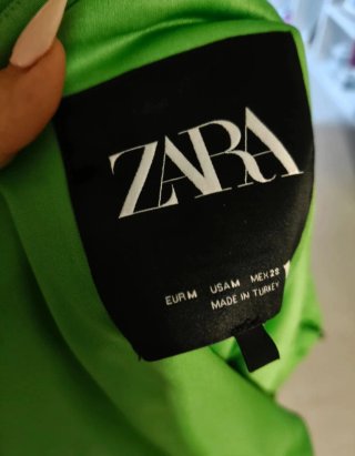 Blusa Zara verde