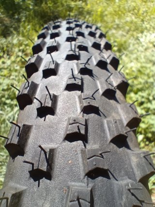 Neumático Continental Cross King 27.5x2.3