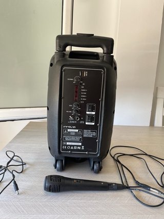 Altavoz Innova Karaoke con Micrófono
