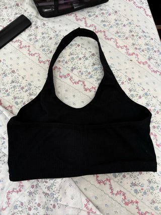 Top negro Shein tirante cuello talla S