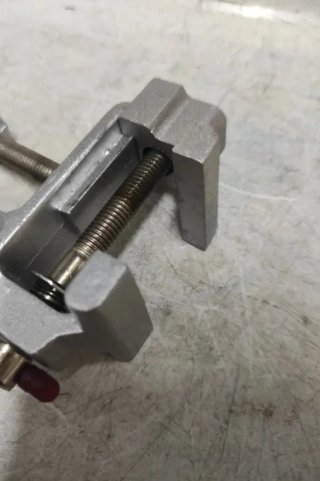 Tornillo de banco pequeño