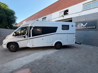 AUTOCARAVANA 16.000km CAMA GEMELA