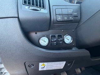 AUTOCARAVANA 16.000km CAMA GEMELA