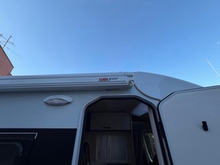 AUTOCARAVANA 16.000km CAMA GEMELA