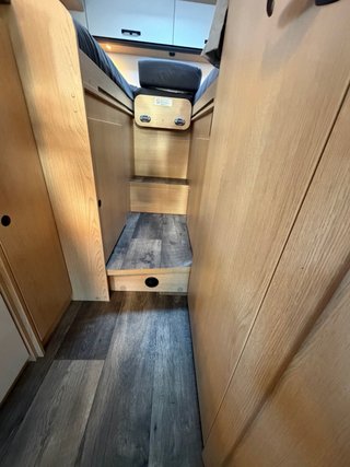 AUTOCARAVANA 16.000km CAMA GEMELA