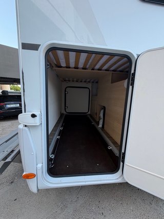 AUTOCARAVANA 16.000km CAMA GEMELA