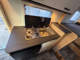 AUTOCARAVANA 16.000km CAMA GEMELA