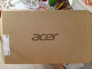 Portátil Acer gris...lo usé un mes nada más