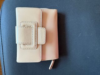 Cartera de mujer beige El Corte Inglés