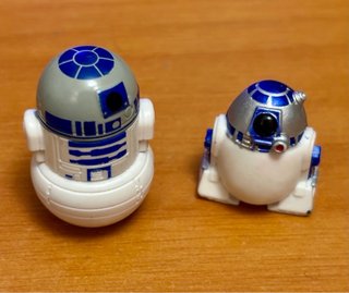 Set Figuras R2-D2 Mini STAR WARS Rollinz + Hasbro