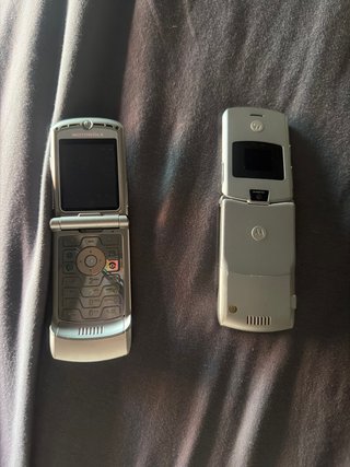 2 Motorola Razr V3 Plata