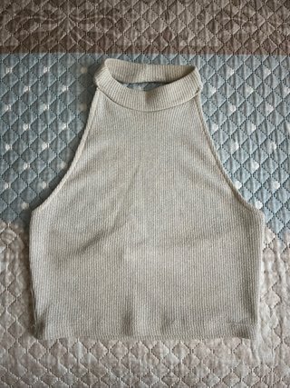 Top Pull&Bear dorado espalda descubierta