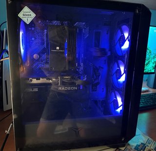 PC  GAMING RX9060XT 16Gb, CPU 5600X 32Gb RAM