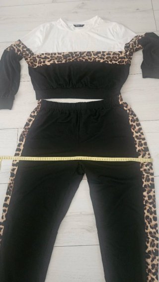 Conjunto deportivo estampado leopardo